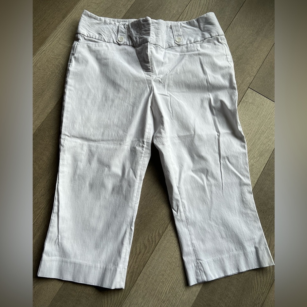 The Limited - White Capri Pants